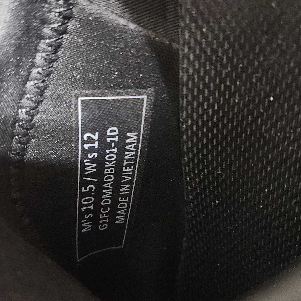 Kizik Unisex Madrid Eco Knit Sneakers in Black Size M 10.5/W 12 - Picture 10 of 13